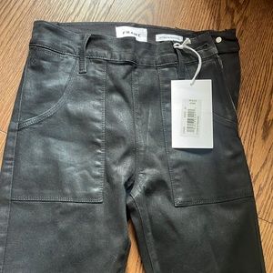 NWT never worn black coated Frame denim jeans le flare de Francoise size 24
